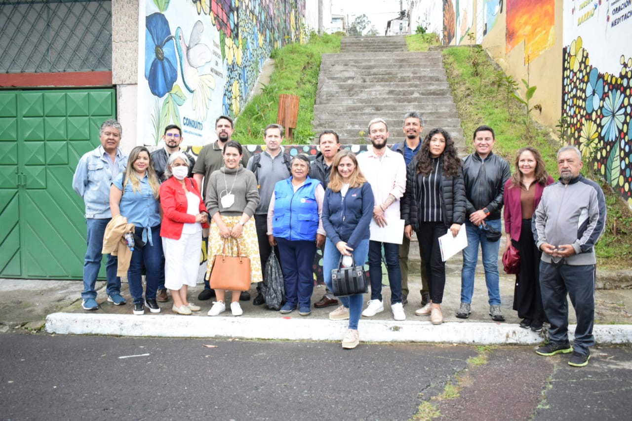 CONQUITO junto a la cooperación multisectorial recupera el espacio público de la parroquia de Ponceano